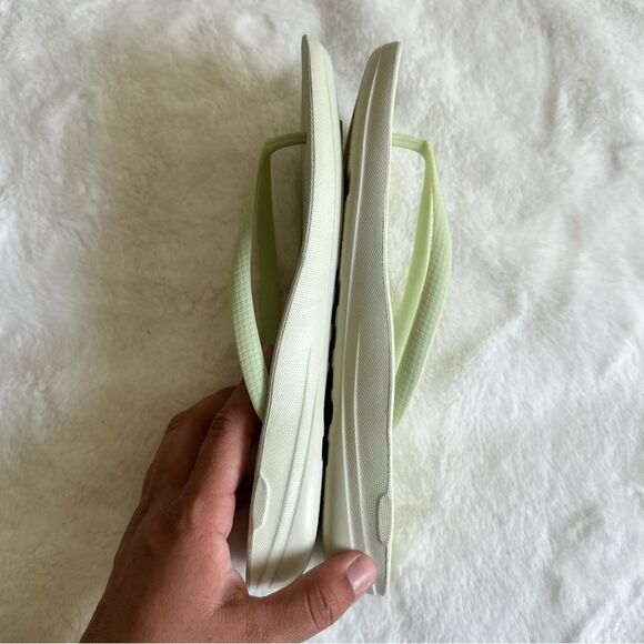 FitFlop Women's Iqushion Ergonomic Flip-Flops Size 7 - Picture 11 of 11